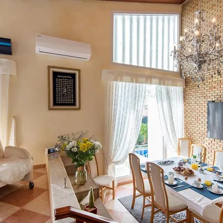 Palm Marina 3 Min Walking From The Sea Villa